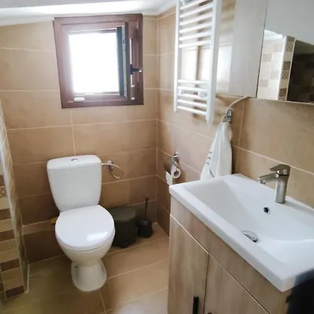 Casa de Férias Beach House, 2 Mins To The Sea Nikiti (Sithonia)